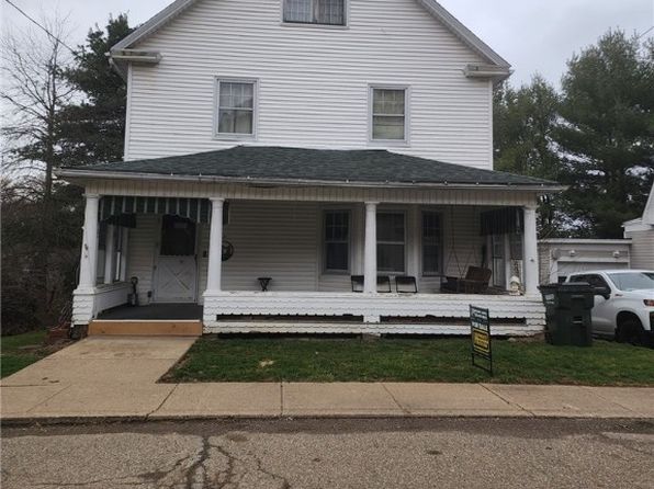 407 Main St, Bowerston, OH 44695