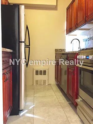 Rented by NYC Empire Realty Inc | media 19