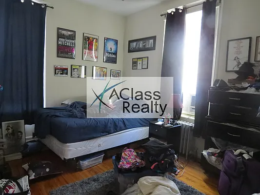 Rented by A Class Realty Long Island City LLC | media 7