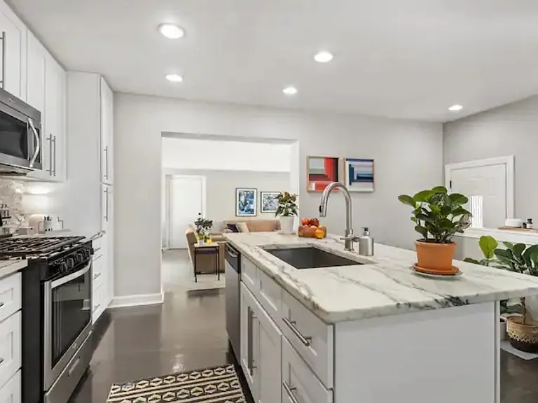 3183 Merrill Ave — Photo 6