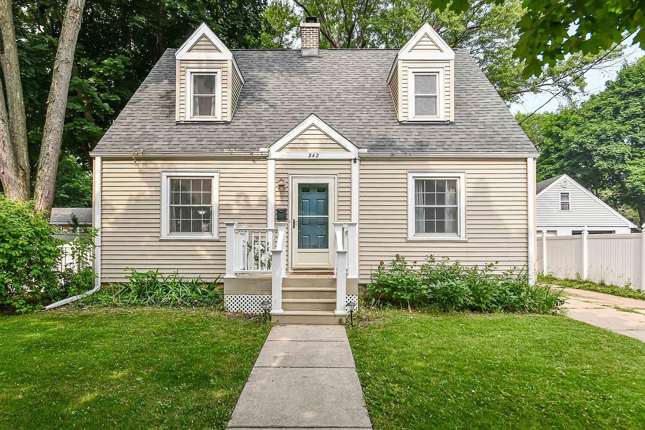 342 South Randall Avenue, Janesville, WI 53545 Zillow