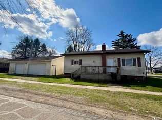 524 Maple Dr, Morenci, MI