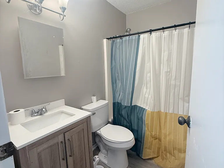 154 S Main Cross St #1 — Photo 3