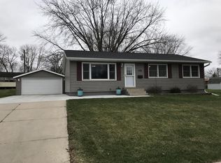 613 Reichels Cir NE, Stewartville, MN 55976