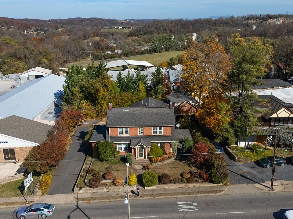1st image of 705 Richmond Ave