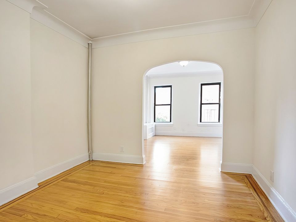 1st image of 1606 1st Ave #2A1