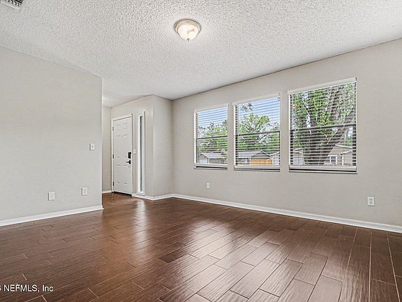 3rd image of 6266 BAHAMA Court