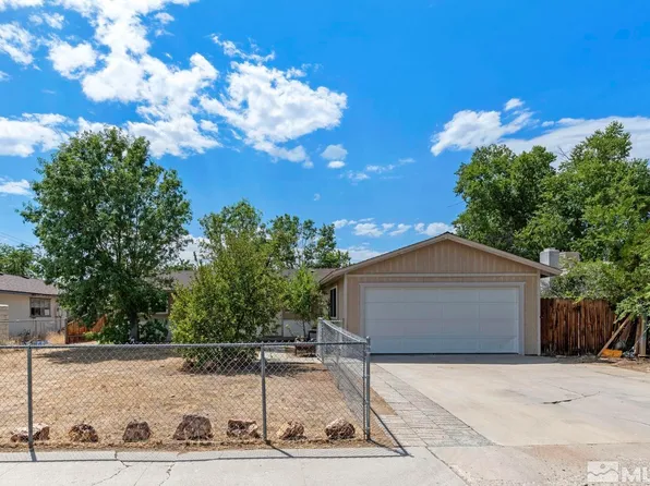3736 Woodside Dr, Carson City, NV 89701
