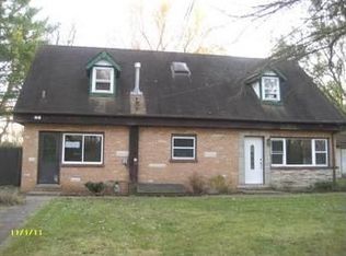 1018 W South Ave, Wauconda, IL 60084