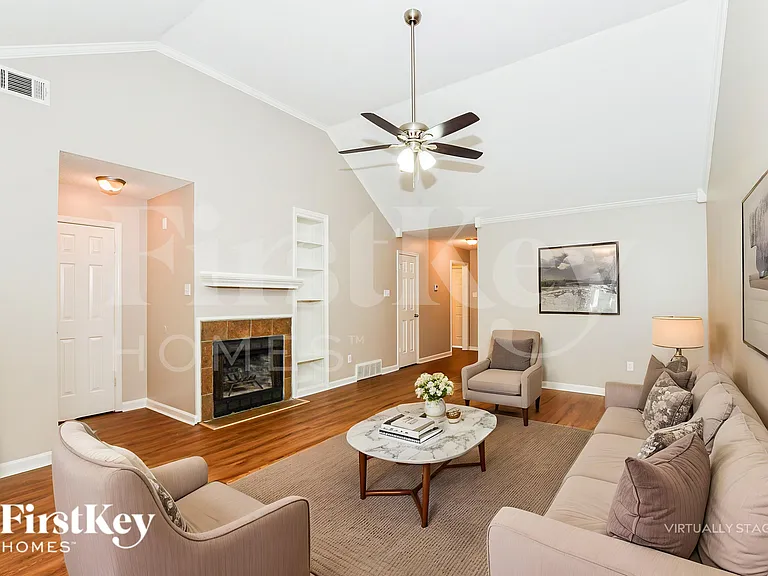 4538 Kings Grant Dr — Photo 5