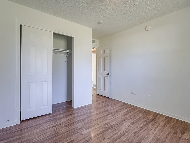 6106 E 153rd Ter — Photo 12