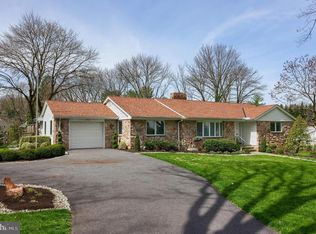 1212 Old Mill Rd, Wyomissing, PA 19610