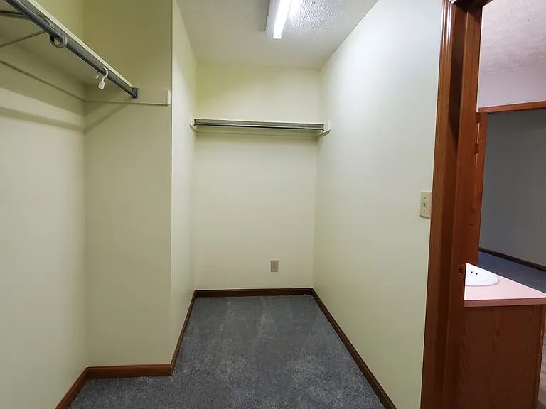 324 Redwood Blvd — Photo 19