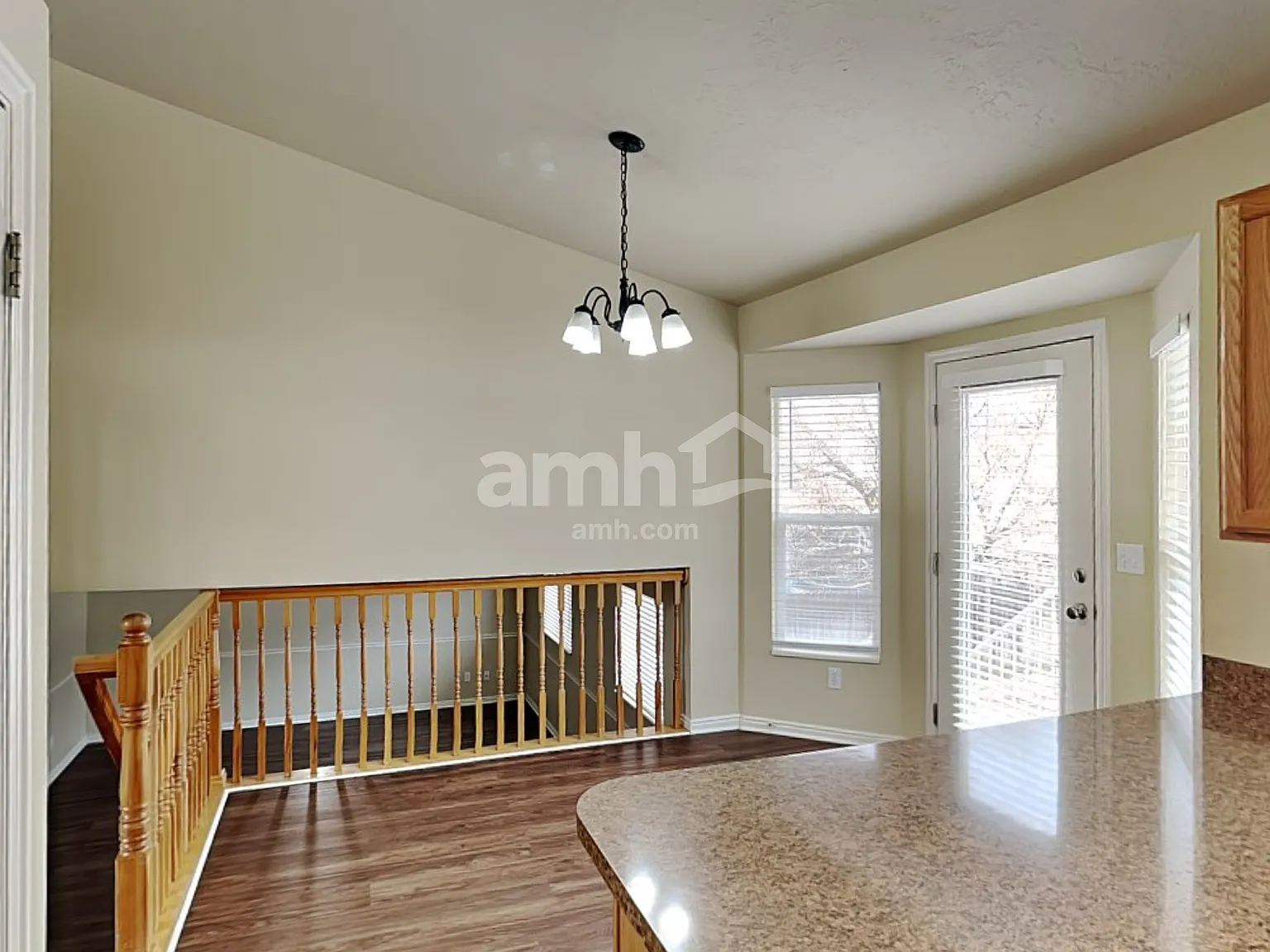 4 bed, 3.0 bath, 1863 sqft, $2,565 — Photo 4