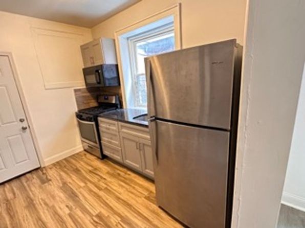 4832-36 Walnut St FLOOR 4836-3