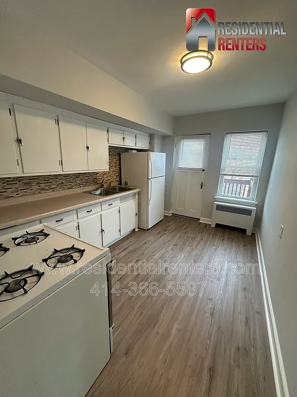 1 bed, 1.0 bath, 750 sqft, $950 — Photo 2