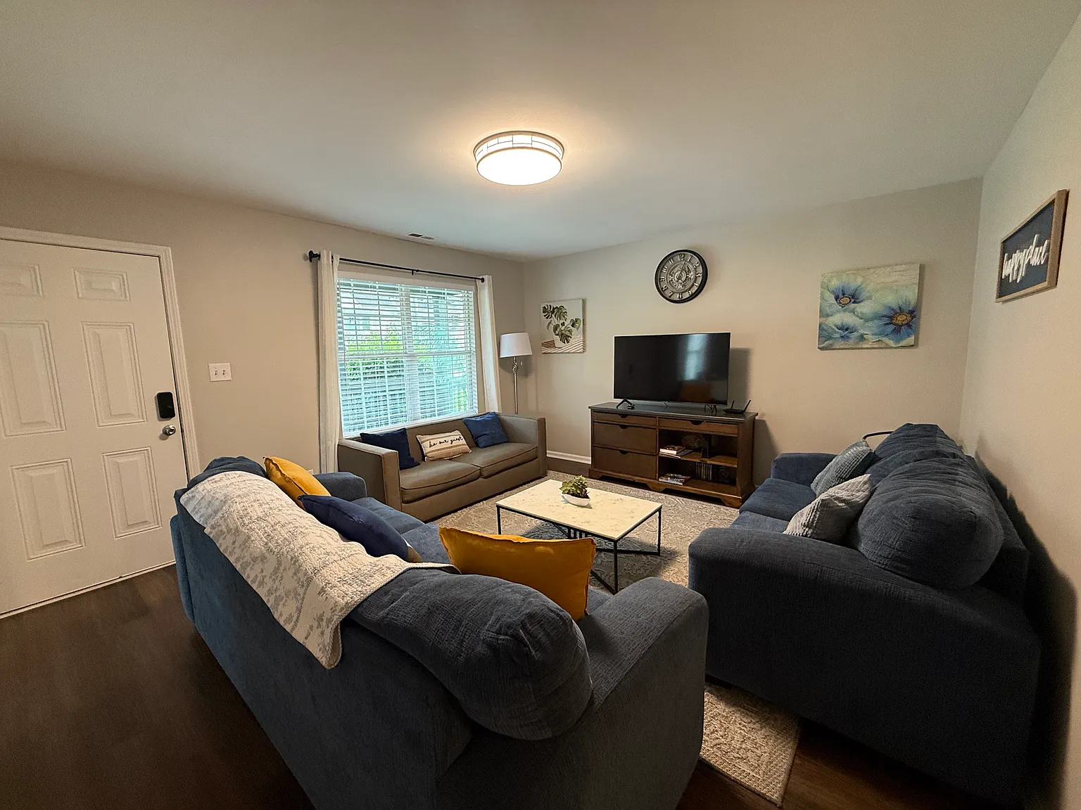 417 Bledsoe Ave — Photo 4