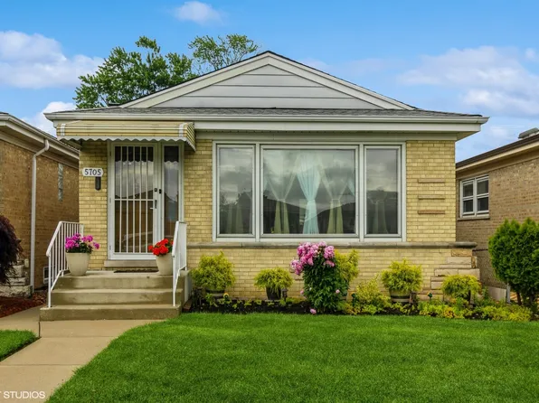 5705 N Oketo Ave, Chicago, IL 60631