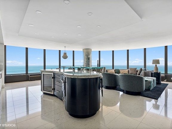4th image of 505 N Lake Shore Dr APT 4003