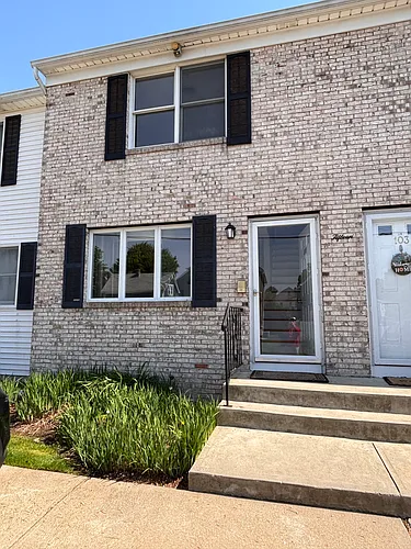 15 Packard Ave #104 Photo 1