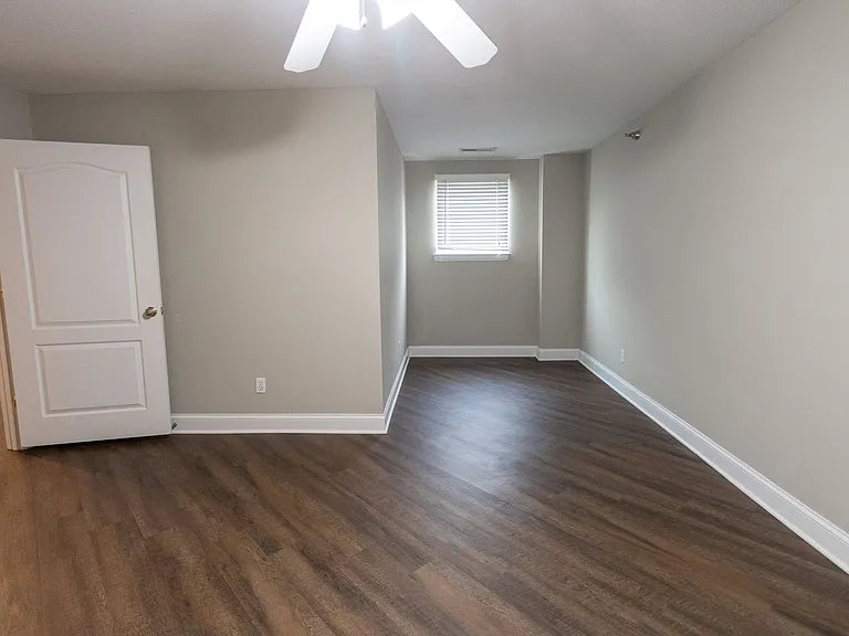 1100 Club Village Dr — Photo 13