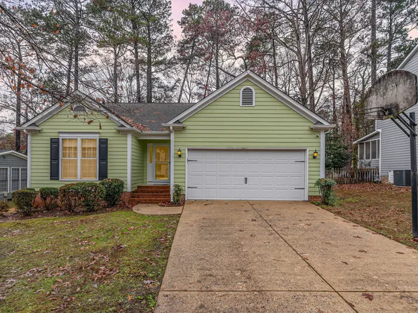 1009 Willow Ridge Dr, Knightdale, NC 27545