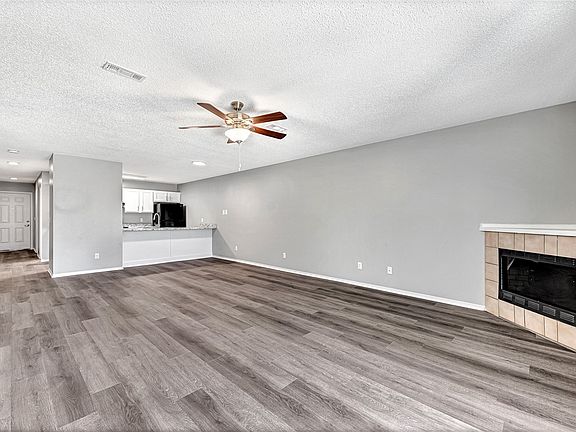 5th image of 1551 N Boxley Ave