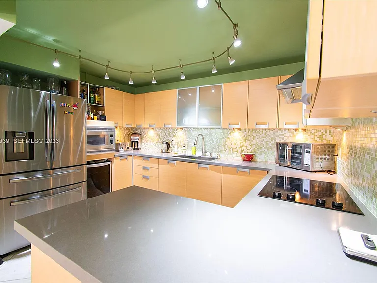 1623 Collins Ave #Penthouse 1010 — Photo 9