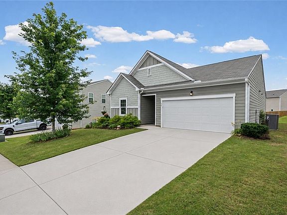 2nd image of 77 Shepard Dr