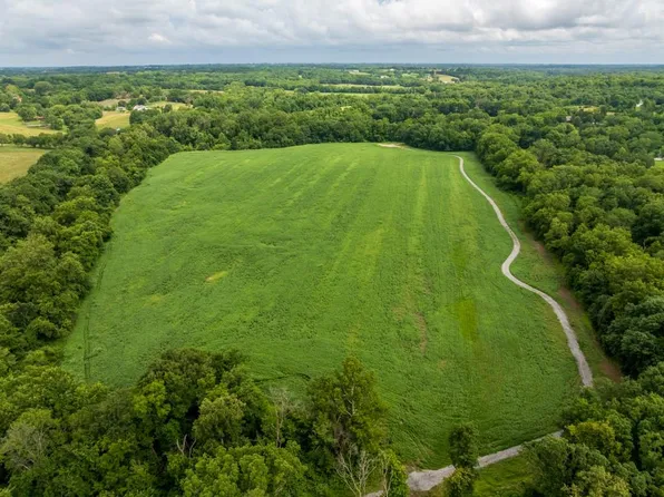 2 NW 188th St, Holt, MO 64048