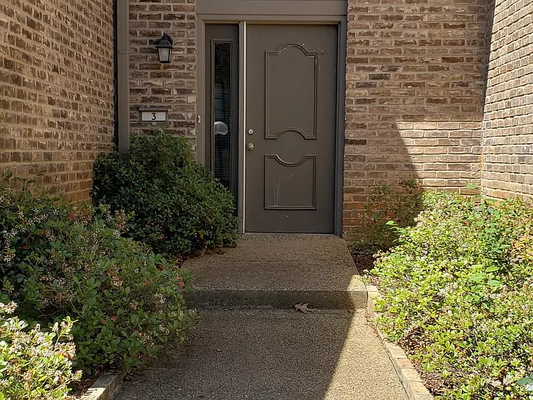 3 Stonecreek Ct — Photo 2