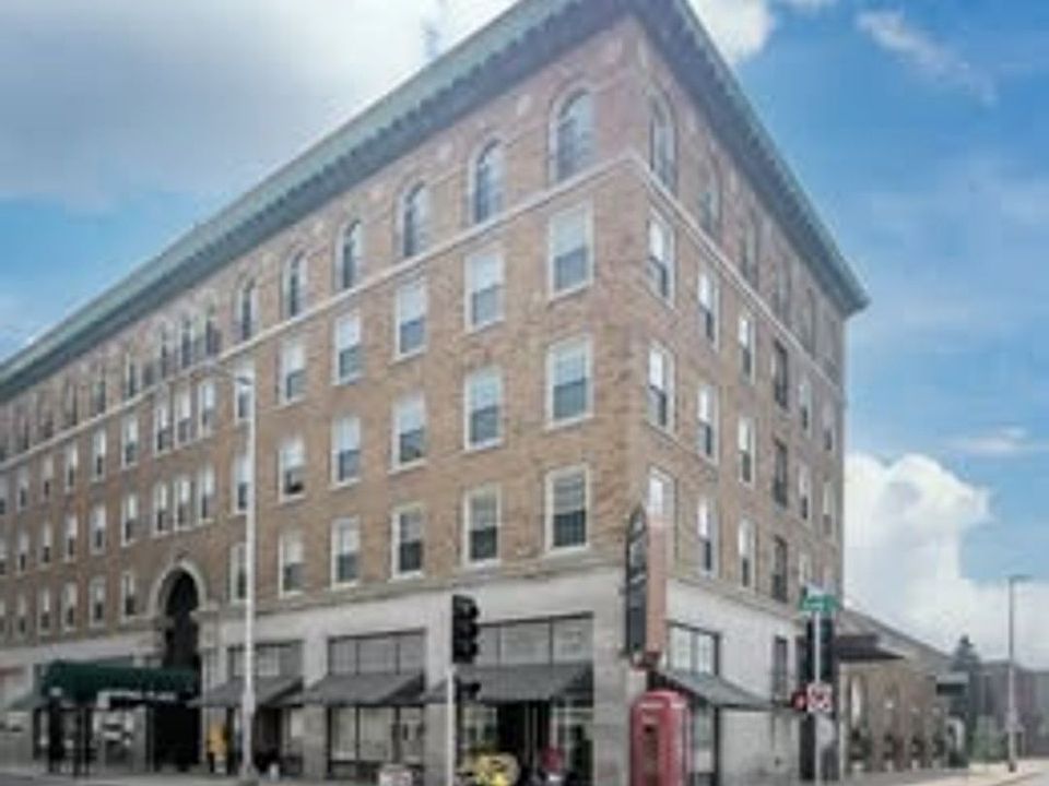 Building Photo 3