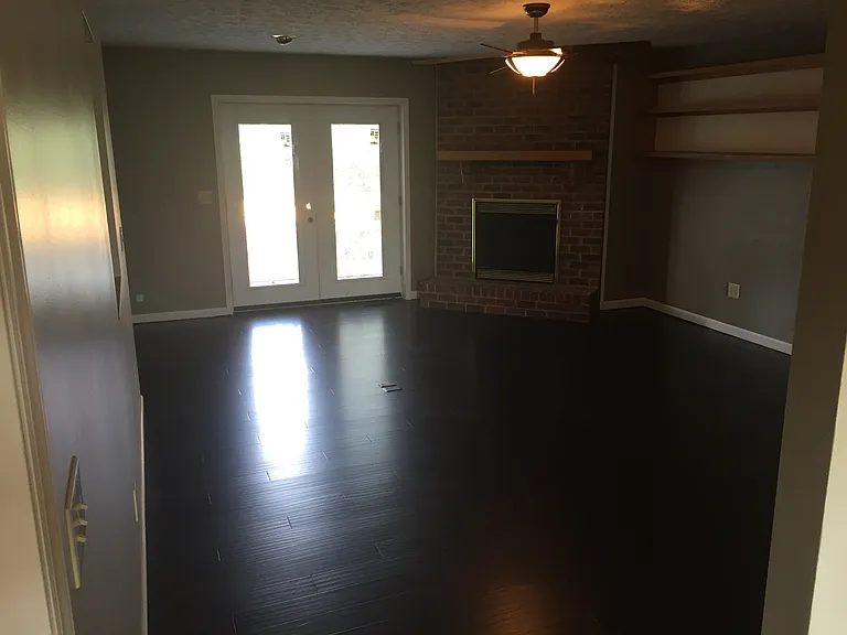 251 Rembrandt Dr — Photo 11