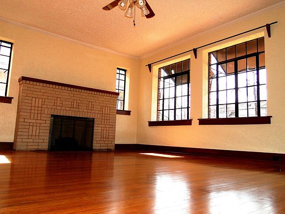 Living room with gas fireplace
