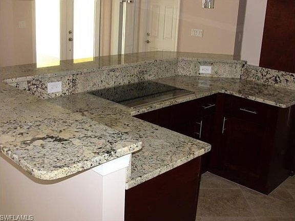 4th image of 392 Parkway Ct
