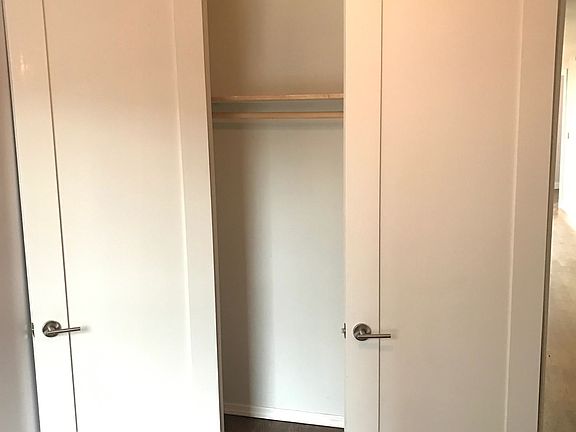 4th image of 1218 Kings Hwy #2