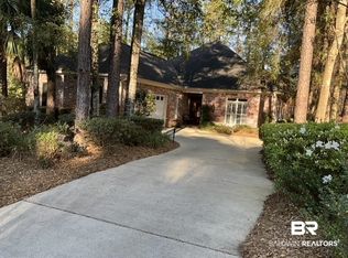 301 Poplar Pl, Fairhope, AL 36532