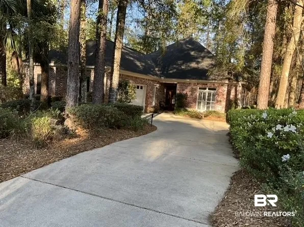 301 Poplar Pl, Fairhope, AL 36532