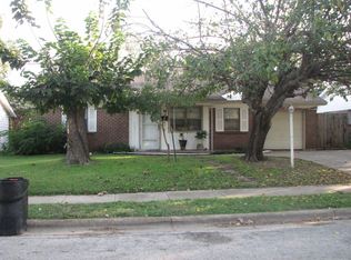 401 Vaden Ave, Everman, TX 76140