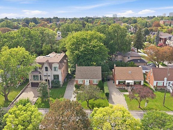 3rd image of 22 Edithvale Dr