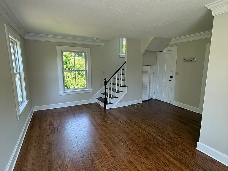 312 Ferry Rd — Photo 11