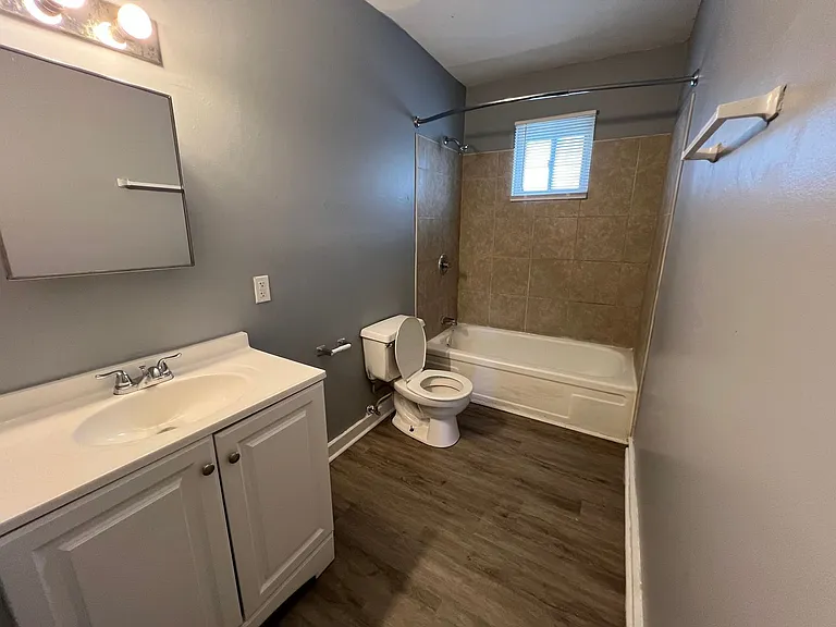 East Ridge Apartments — Photo 31