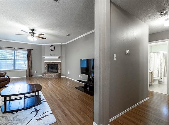 4th image of 4008 Colorado Springs Dr
