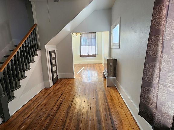 3rd image of 1117 Park St #1117