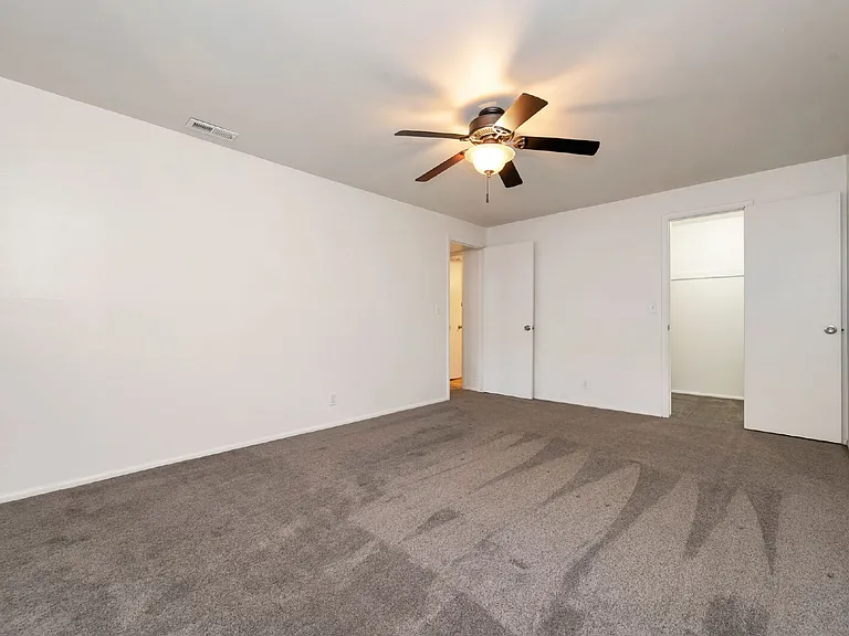 1356 E Merritt Cir — Photo 16