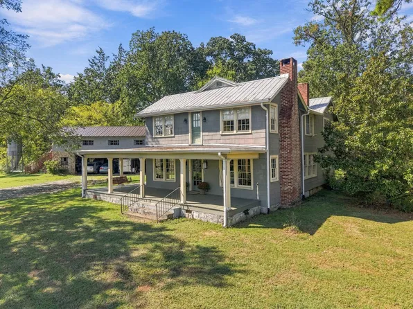 39 Brown Rd, Rossville, GA 30741
