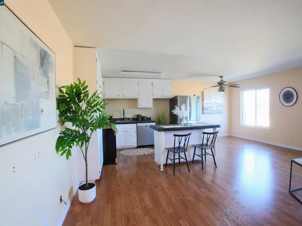 3090 Los Prados St APT 24, San Mateo, CA 94403