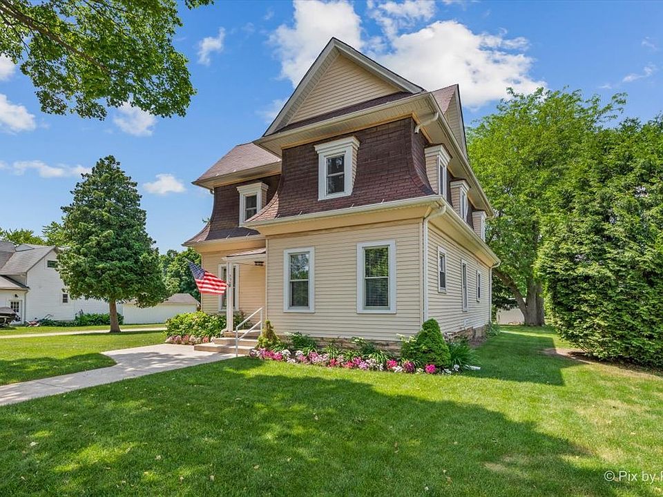 325 N Birch St, Waterman, IL 60556 Zillow