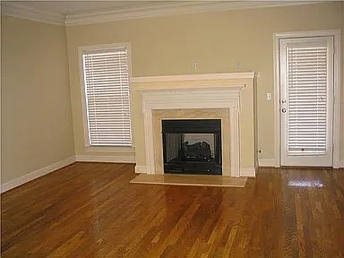 3rd image of 3209 Parthenon Ave