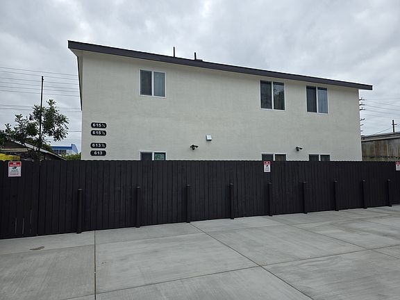 5th image of 615 N Fries Ave #615